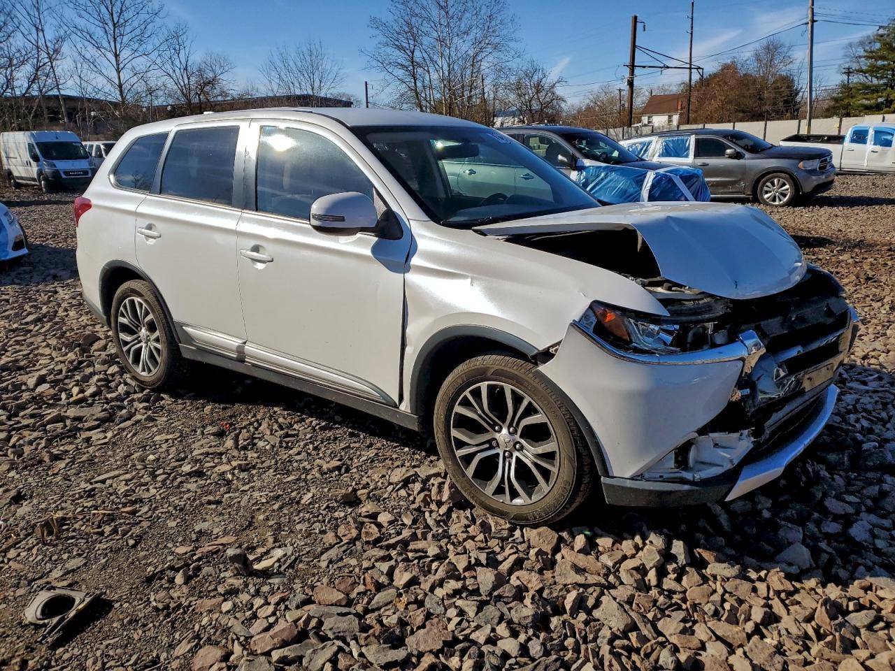 2017 MITSUBISHI outlander
