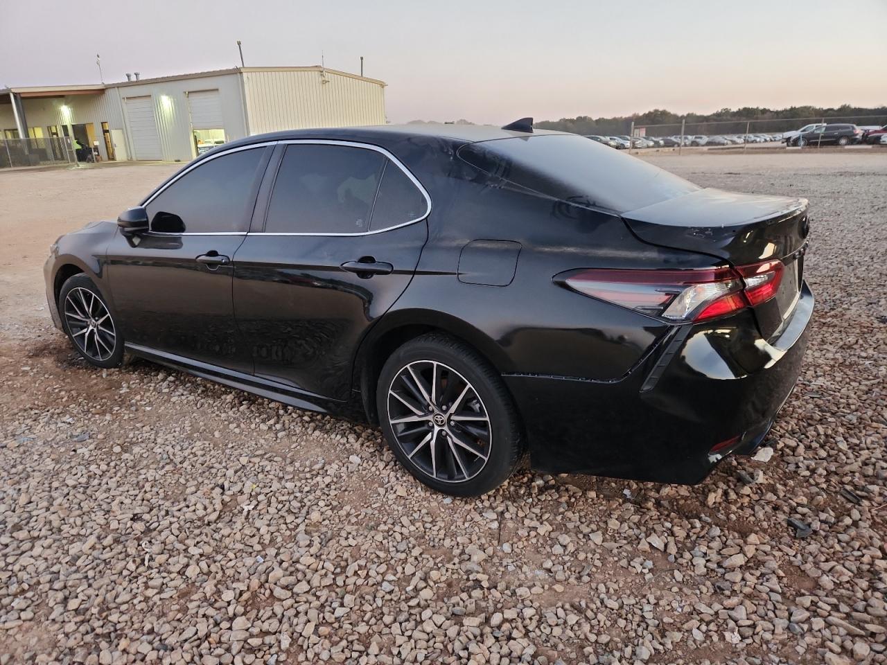 2021 TOYOTA CAMRY