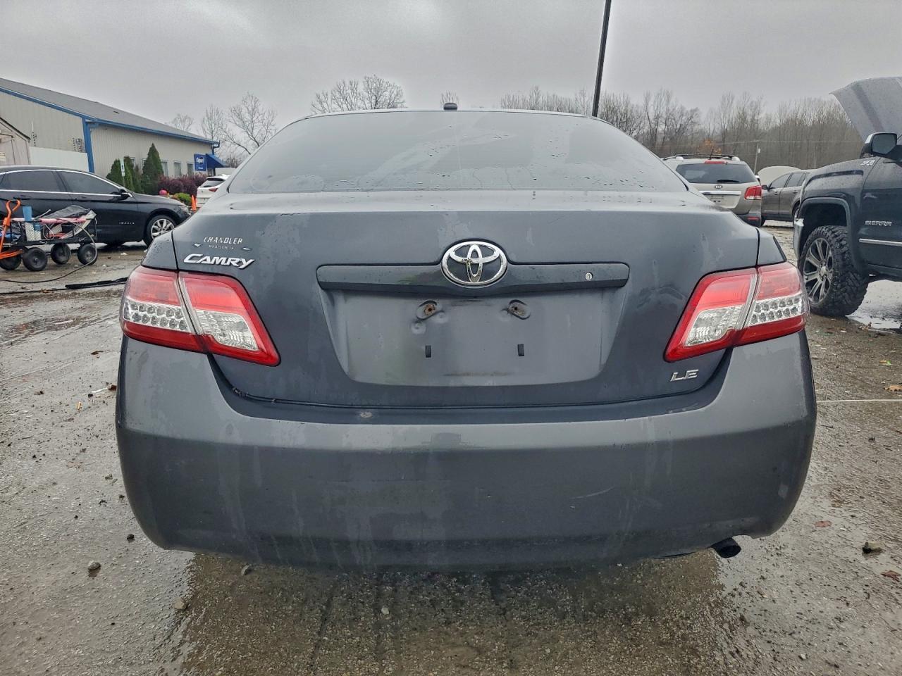 2010 TOYOTA CAMRY