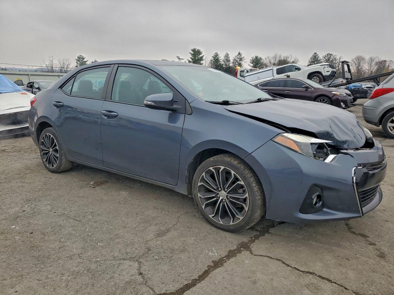 2016 TOYOTA COROLLA
