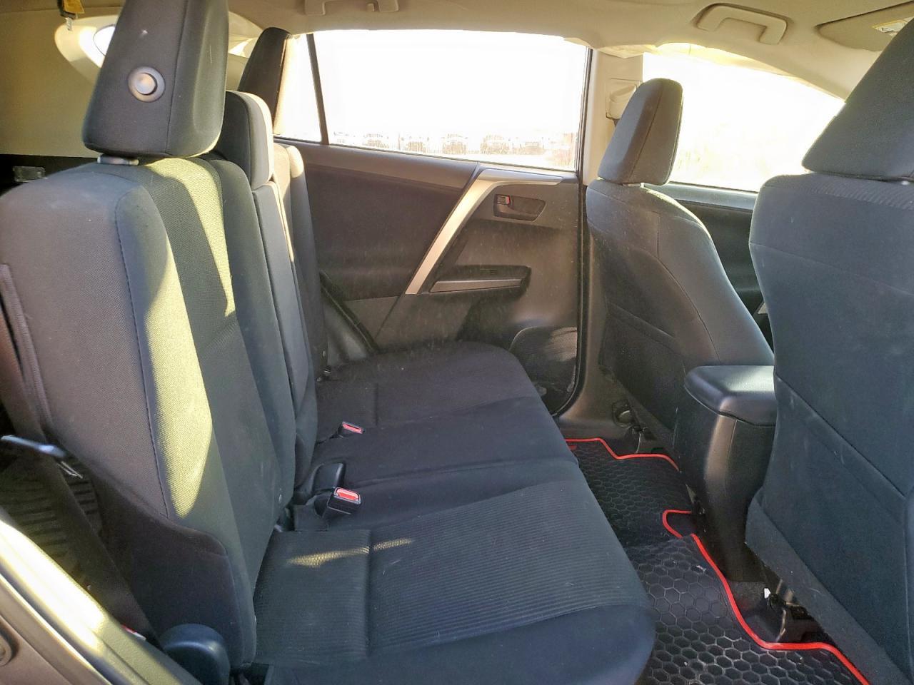 2016 TOYOTA RAV4