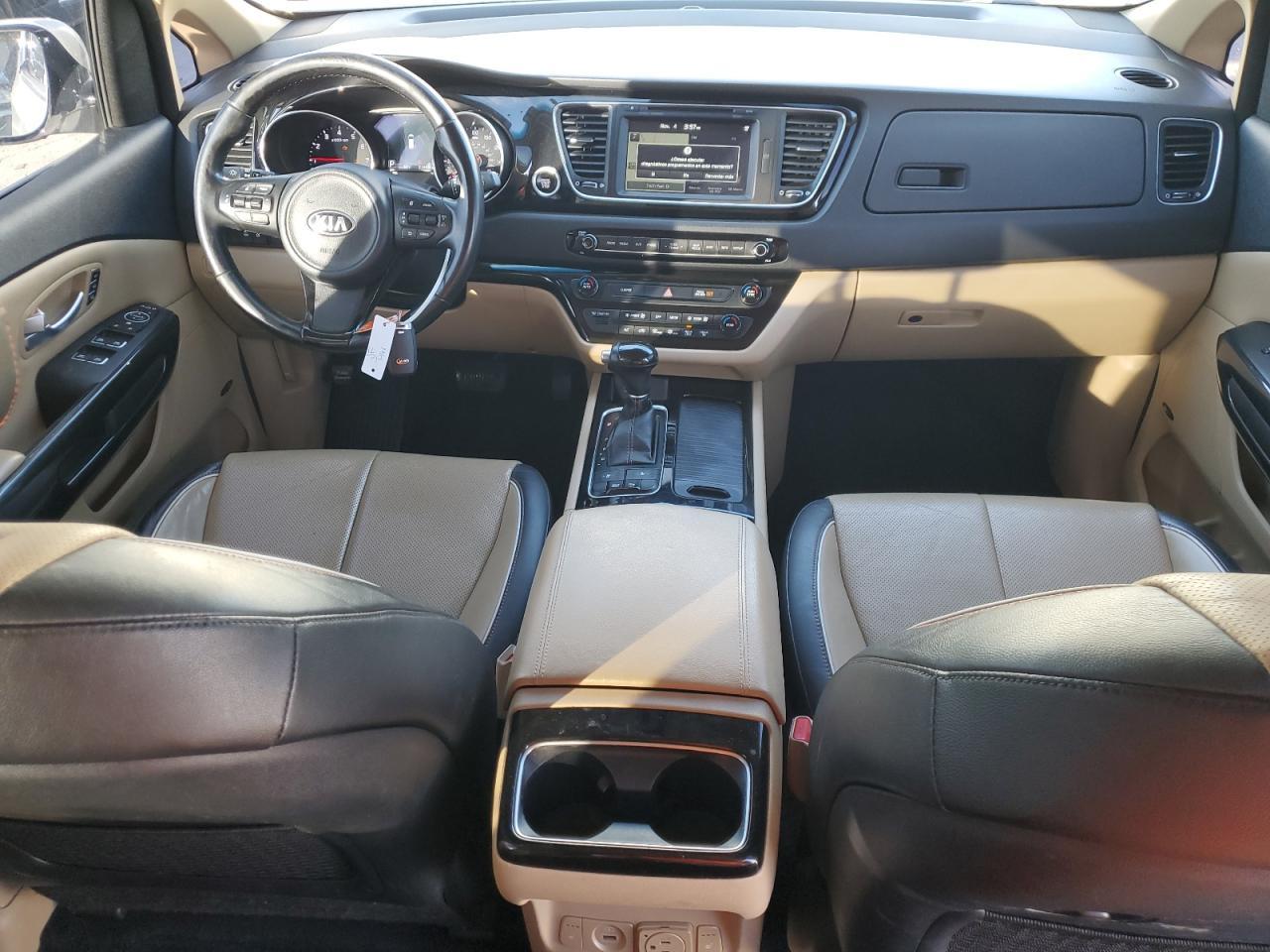 2015 KIA SEDONA