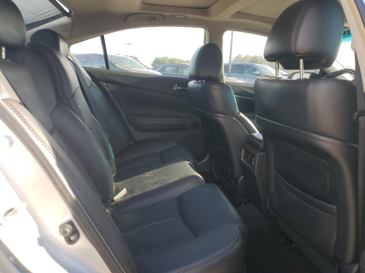 2014 NISSAN Maxima