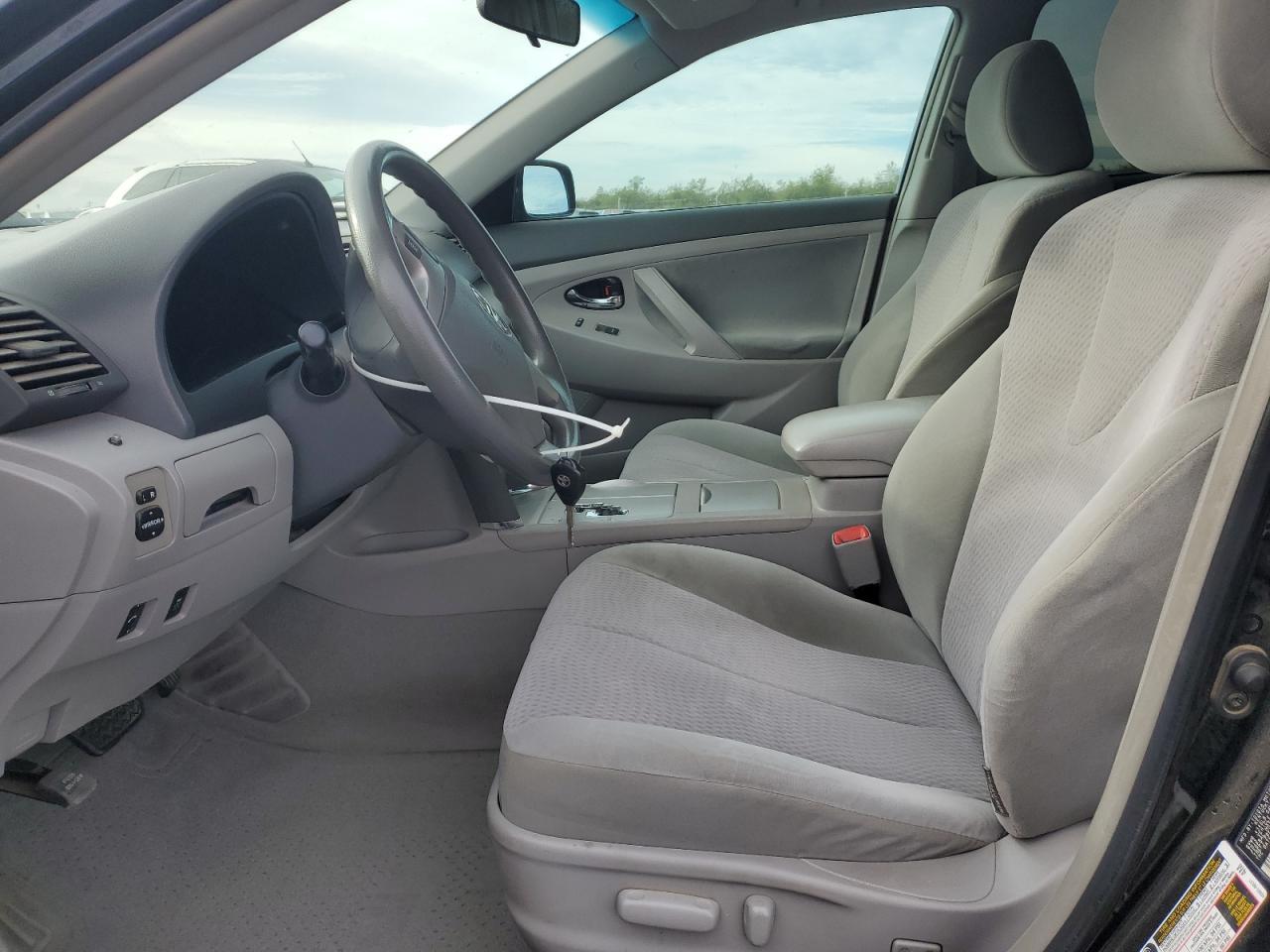 2010 TOYOTA CAMRY