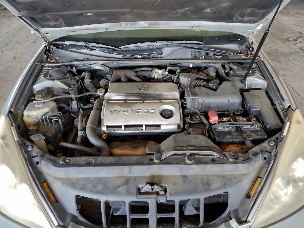2004 LEXUS ES 330