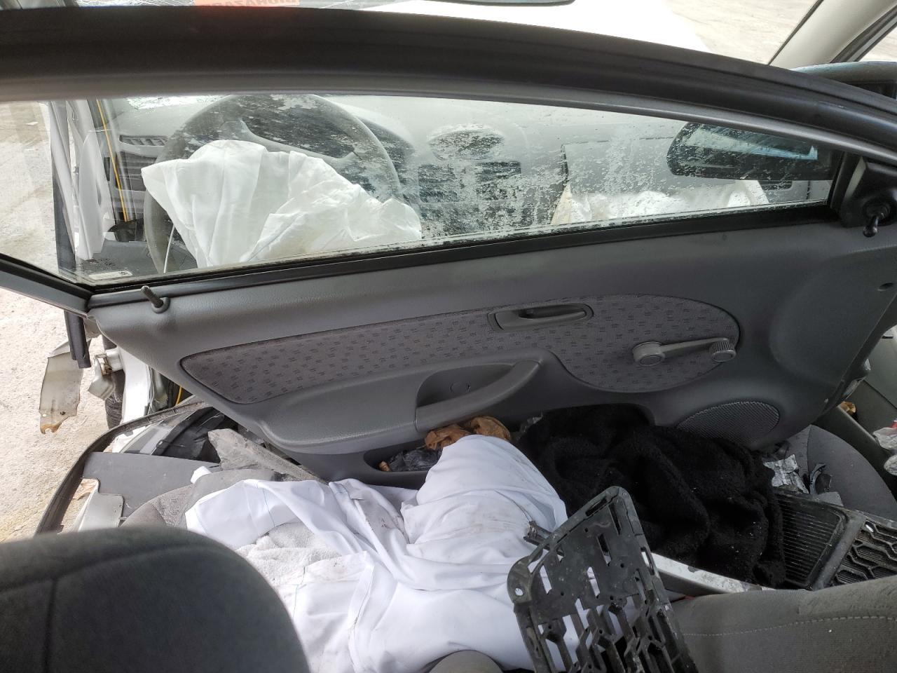 2004 KIA RIO