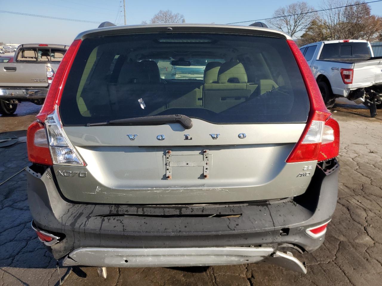 2008 VOLVO XC70