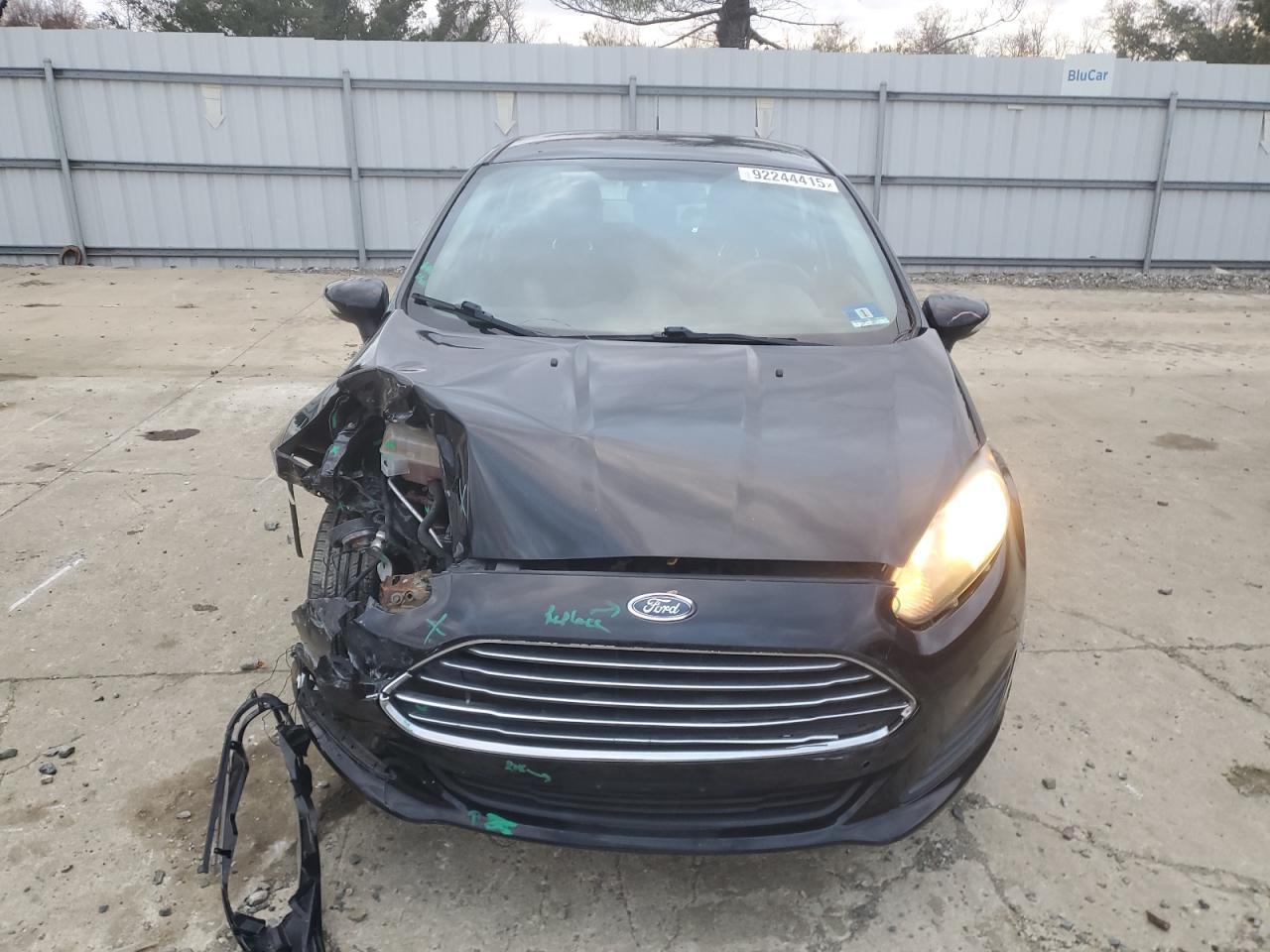 2016 FORD Fiesta