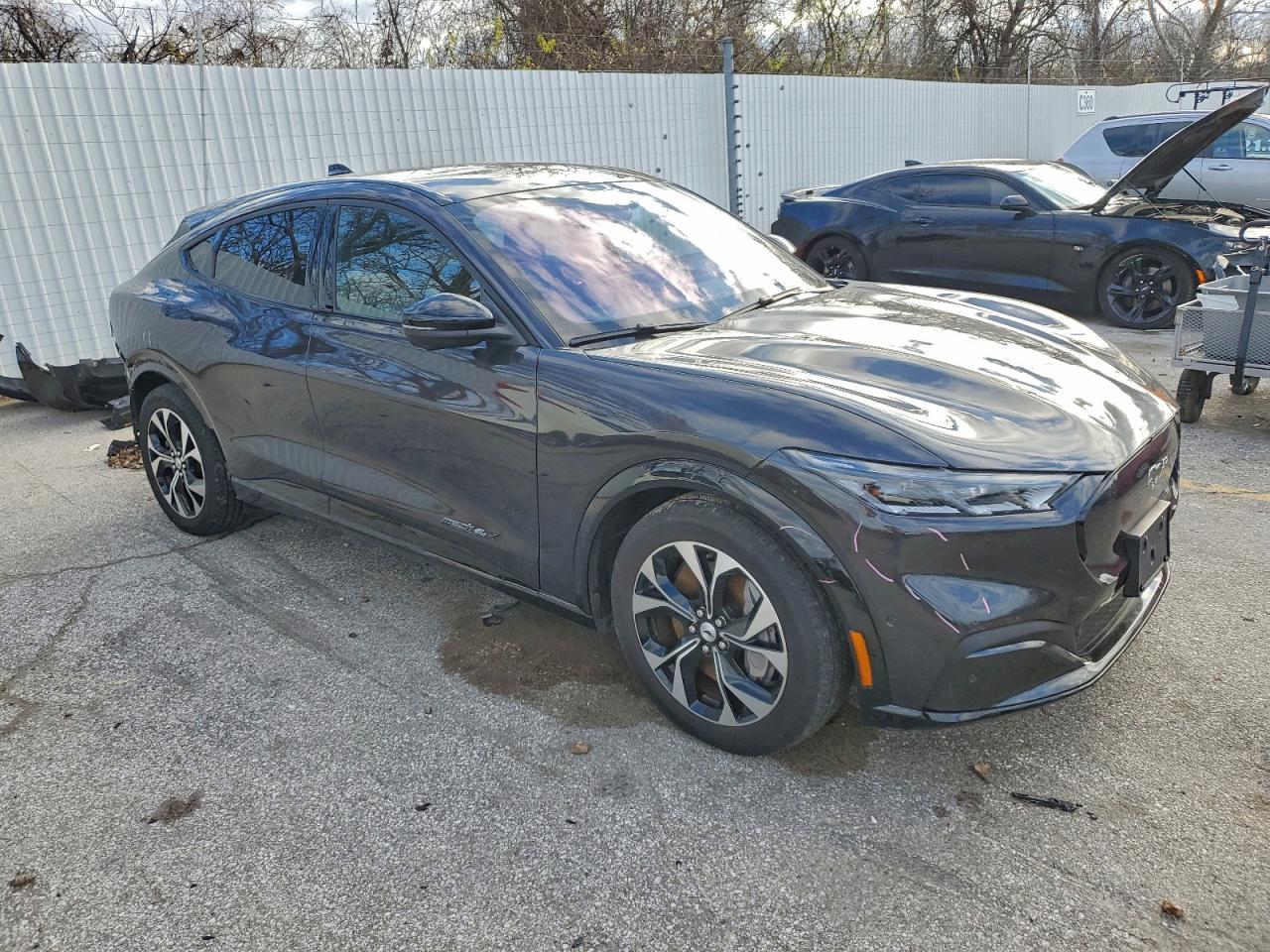 2022 FORD Mustang Mach-E