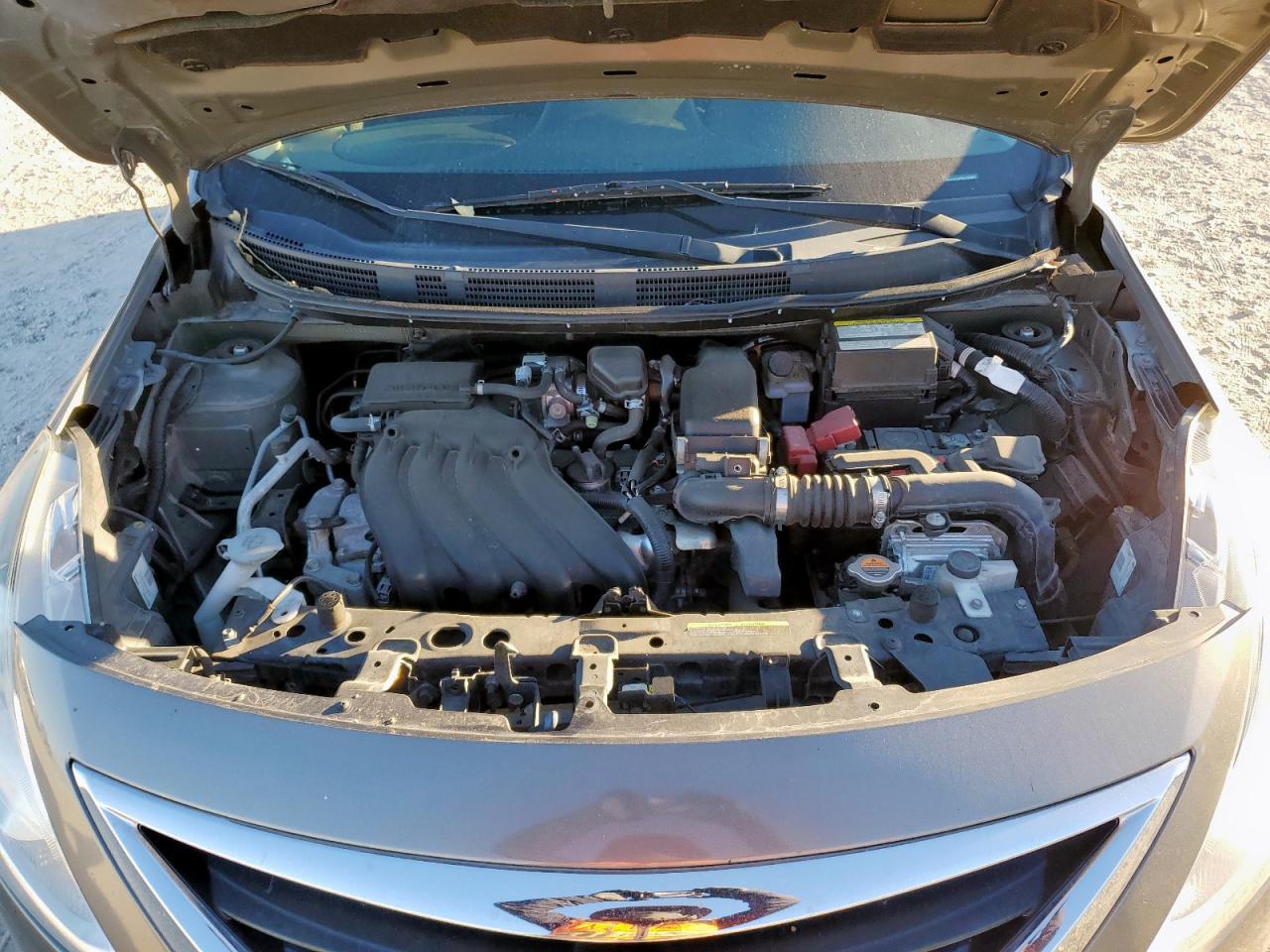 2016 NISSAN VERSA
