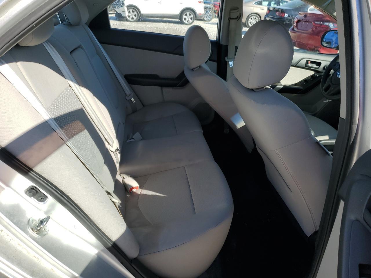 2010 KIA FORTE