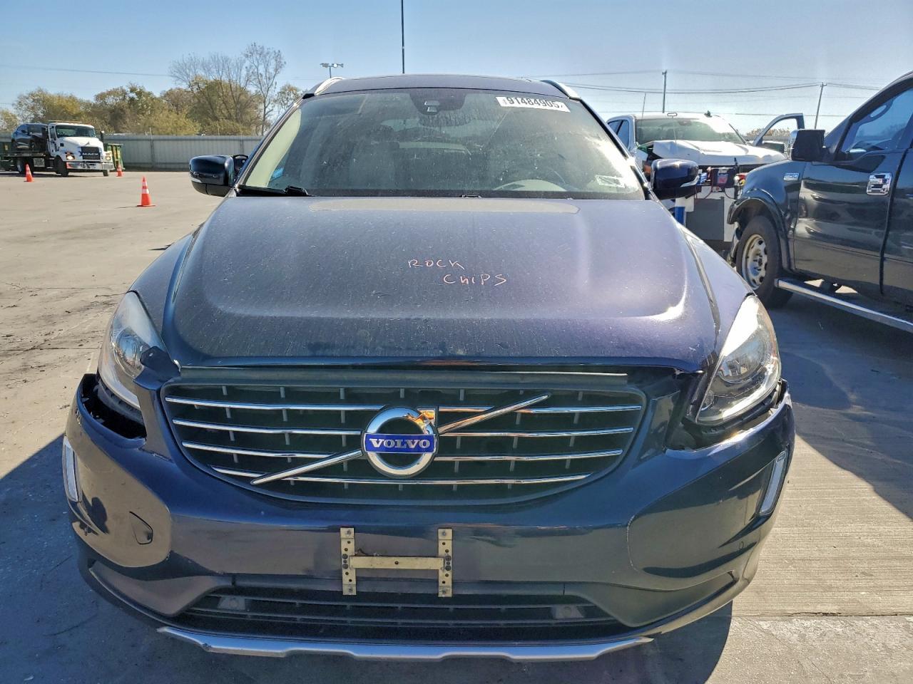 2015 VOLVO XC60