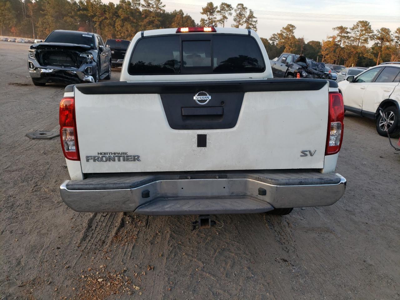 2015 NISSAN Frontier