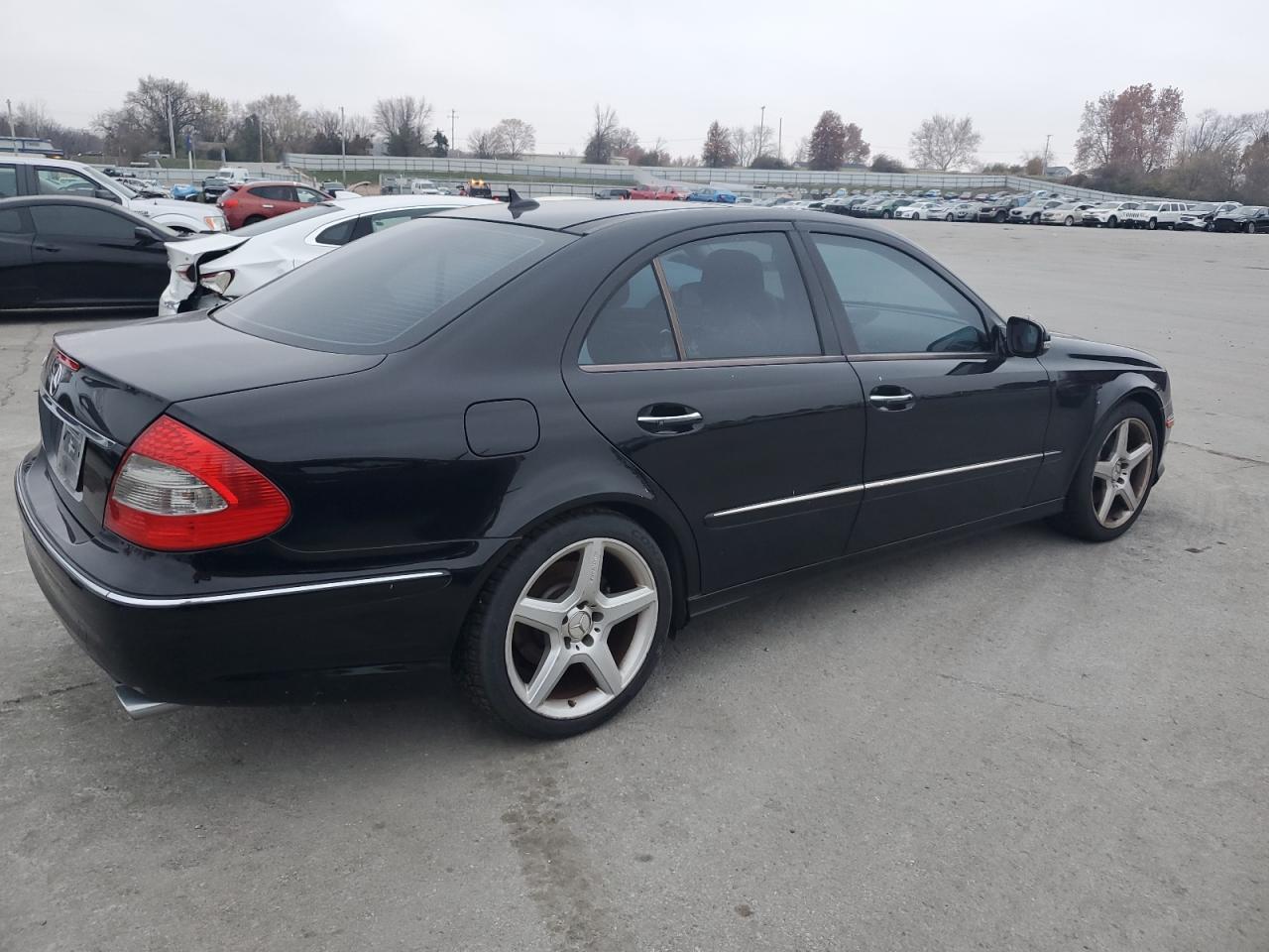2009 MERCEDES-BENZ E-Class