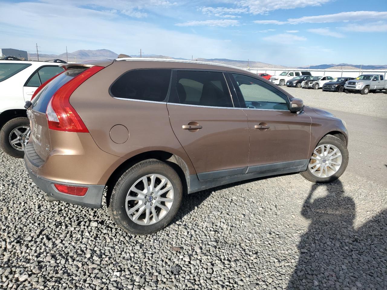 2010 VOLVO XC60