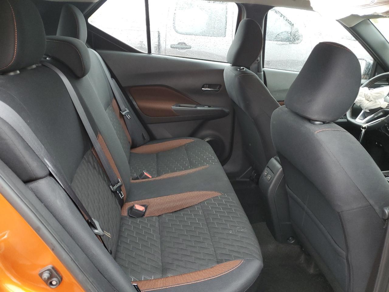 2023 NISSAN KICKS