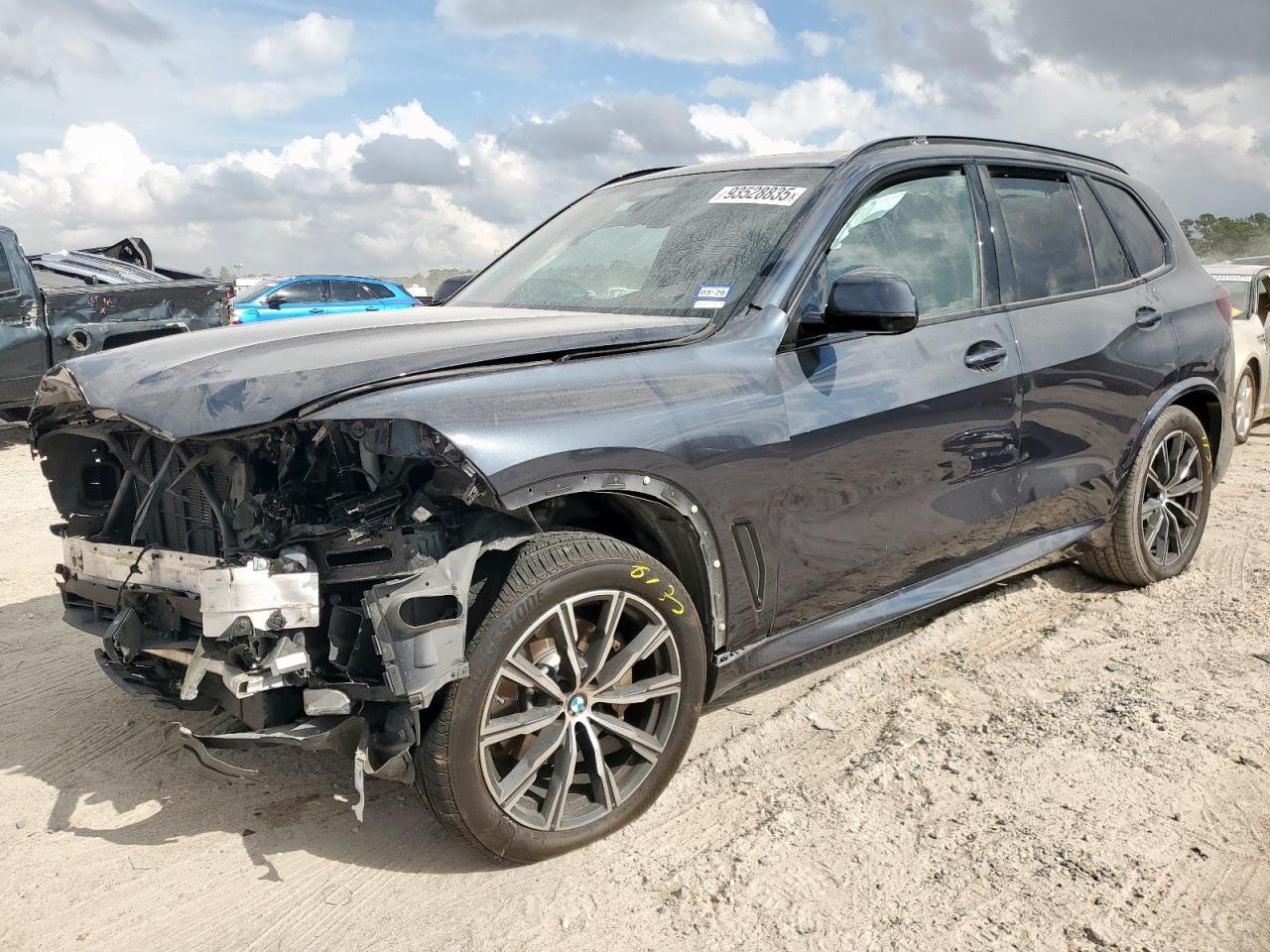 2022 BMW X5