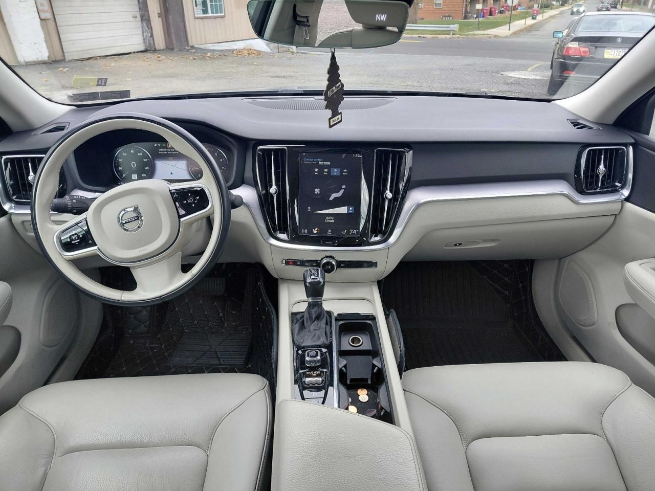 2020 VOLVO S60