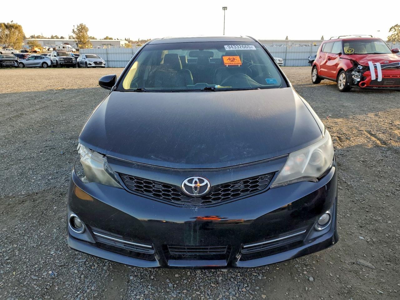 2012 TOYOTA CAMRY