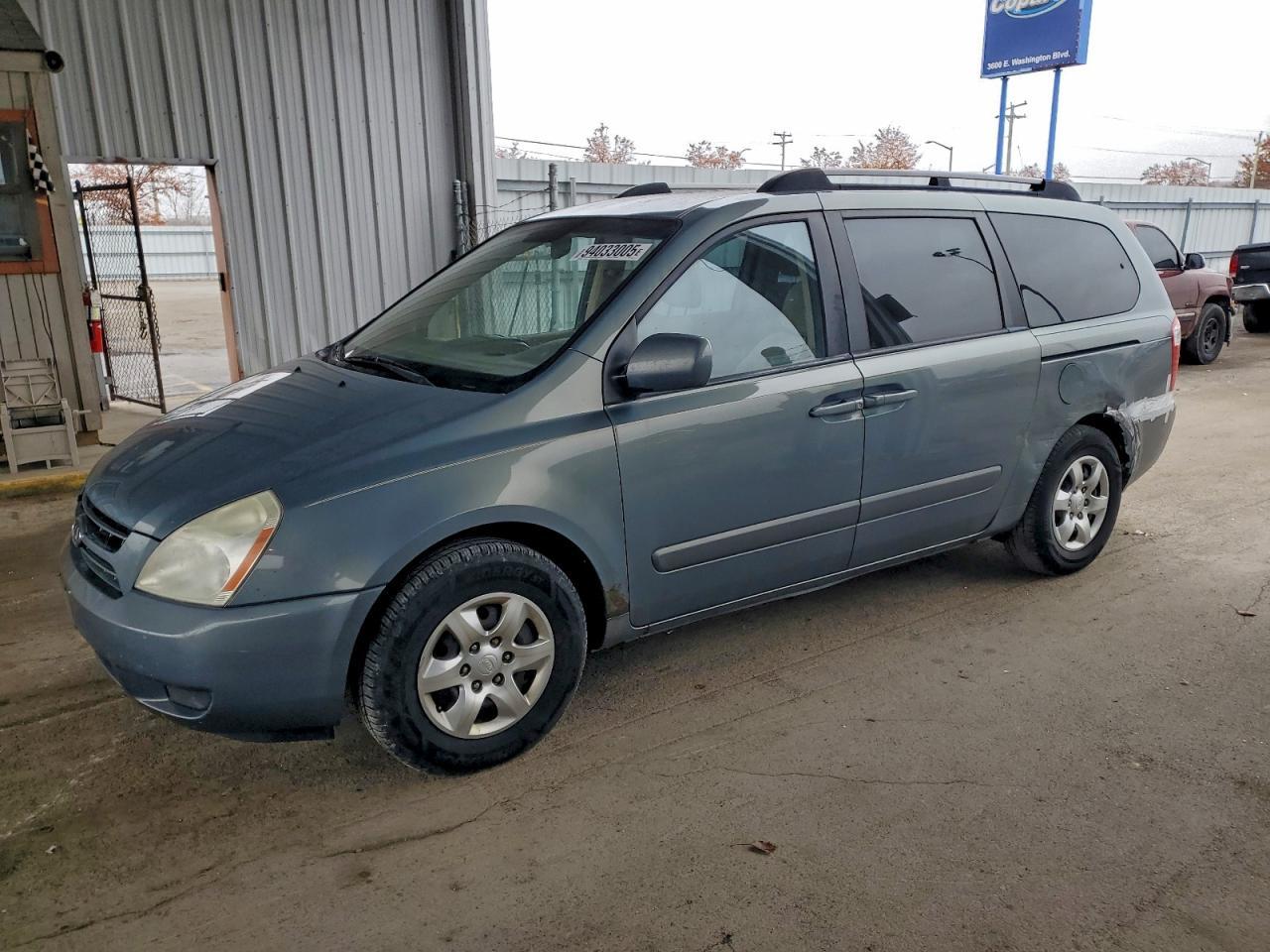 2008 KIA SEDONA