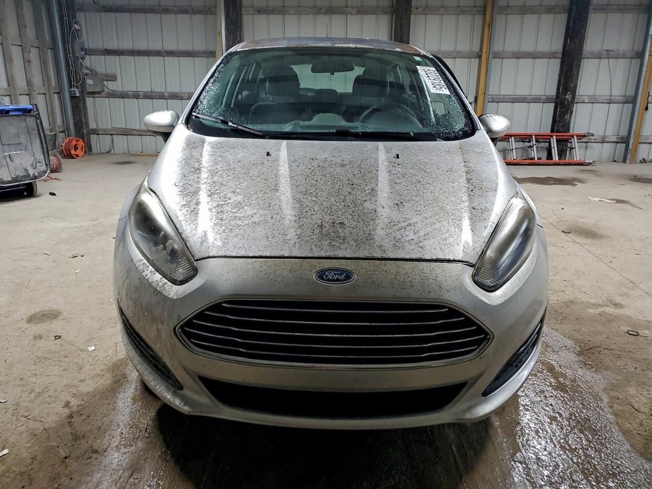 2016 FORD Fiesta