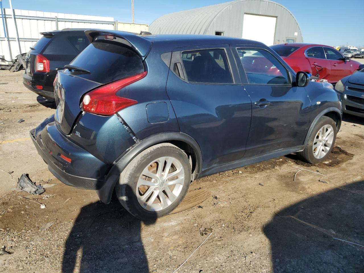 2011 NISSAN Juke