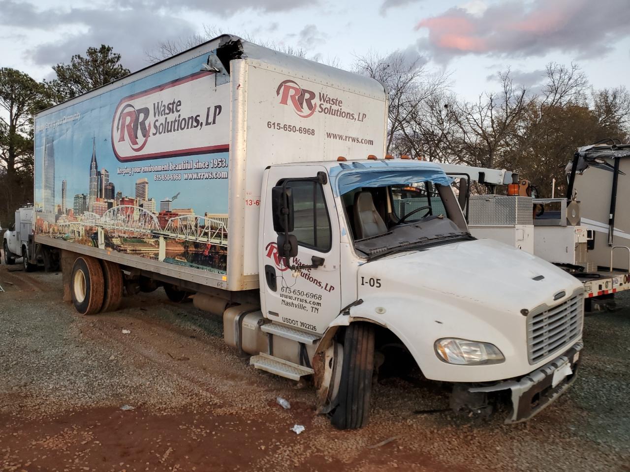 2012 FREIGHTLINER M2 106