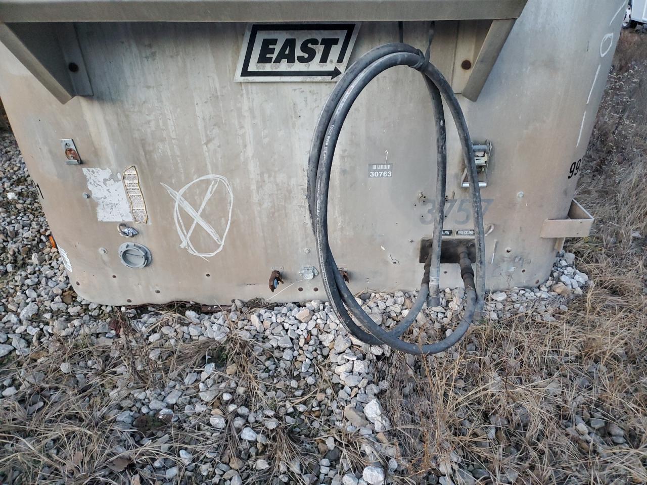 2001 Semi Trailer