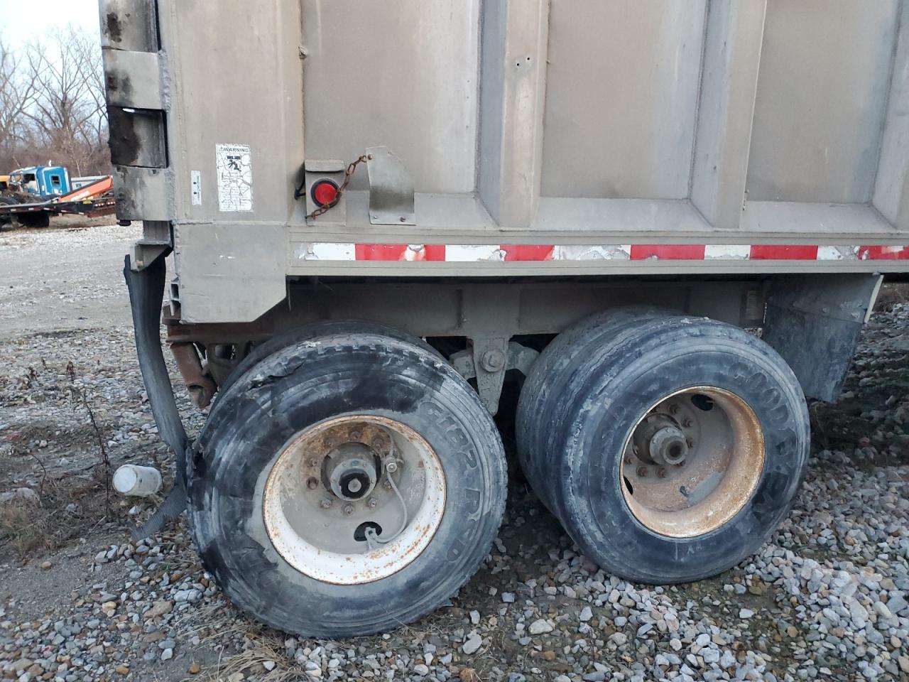 2001 Semi Trailer