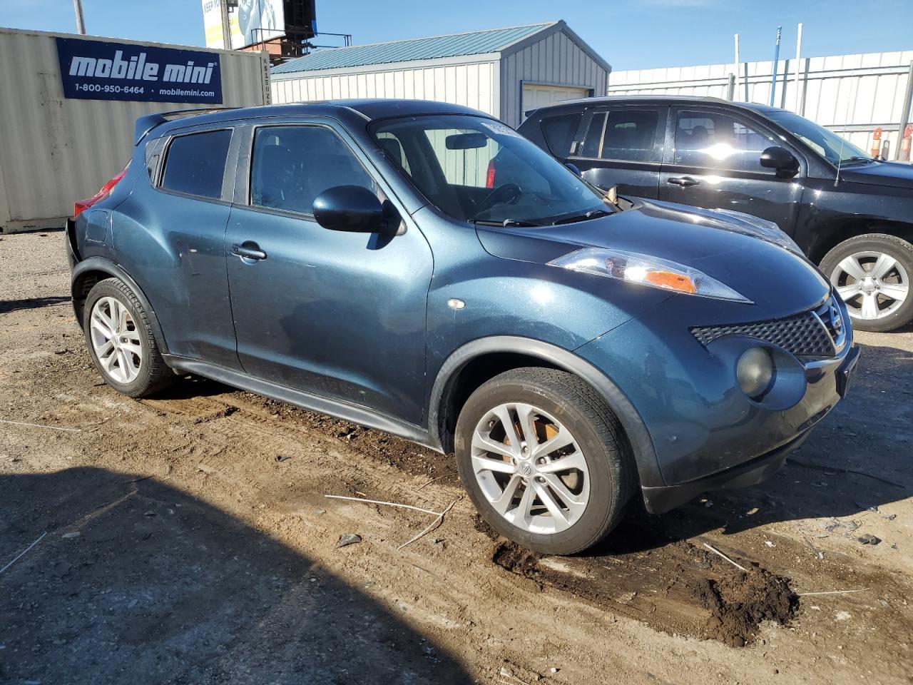 2011 NISSAN Juke