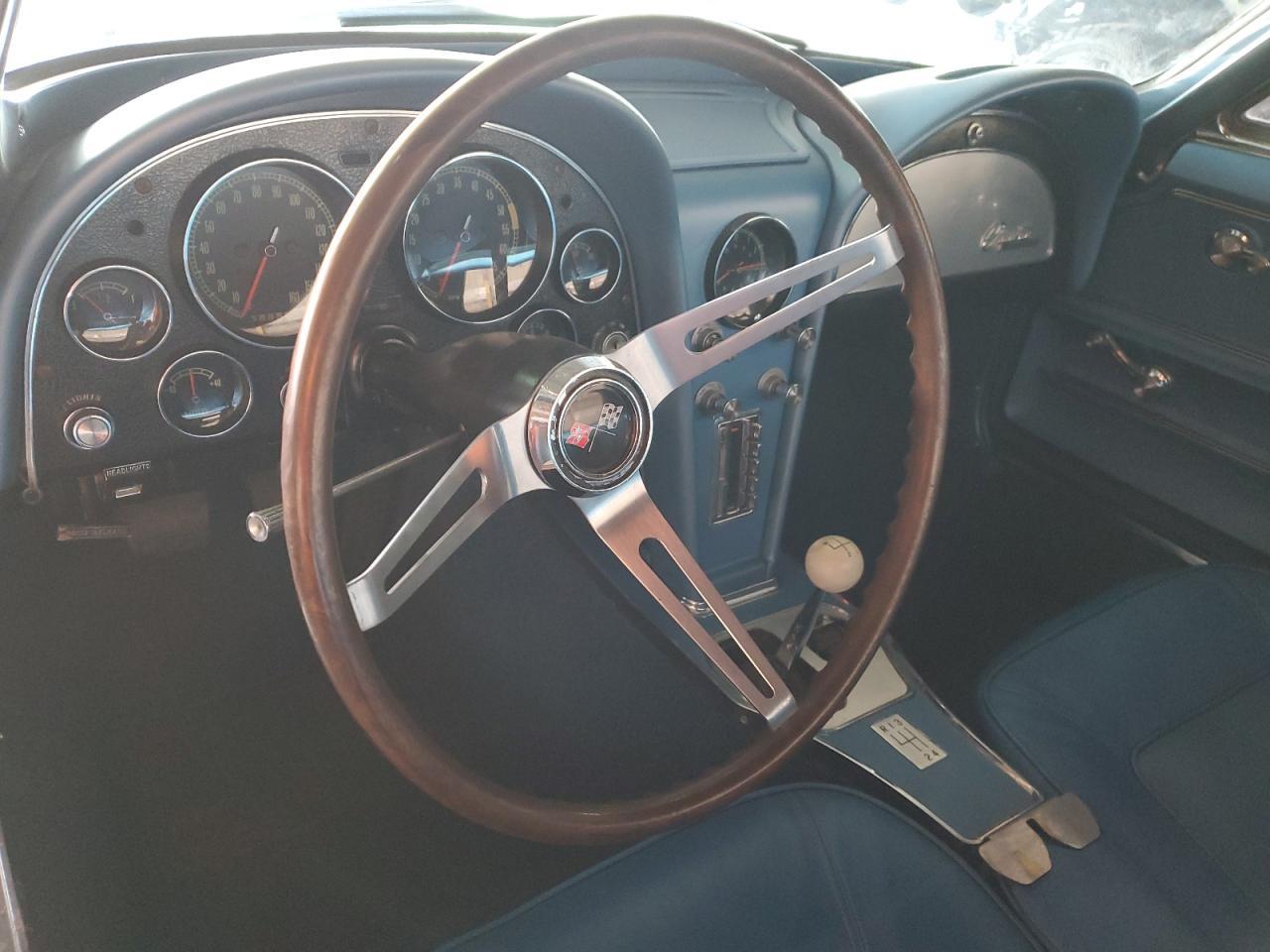1965 CHEVROLET CORVETTE