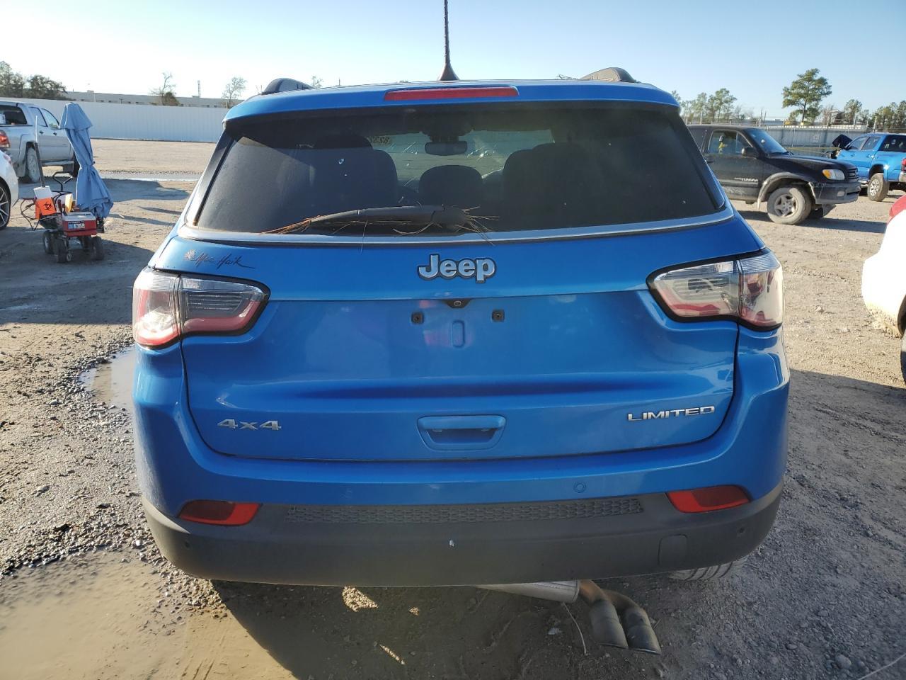 2018 JEEP Compass