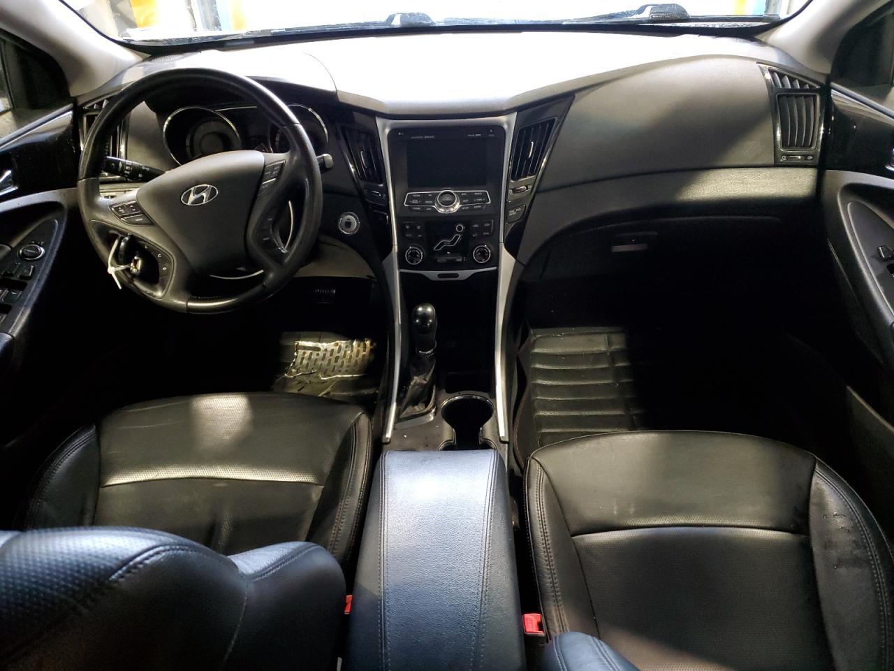 2011 HYUNDAI SONATA