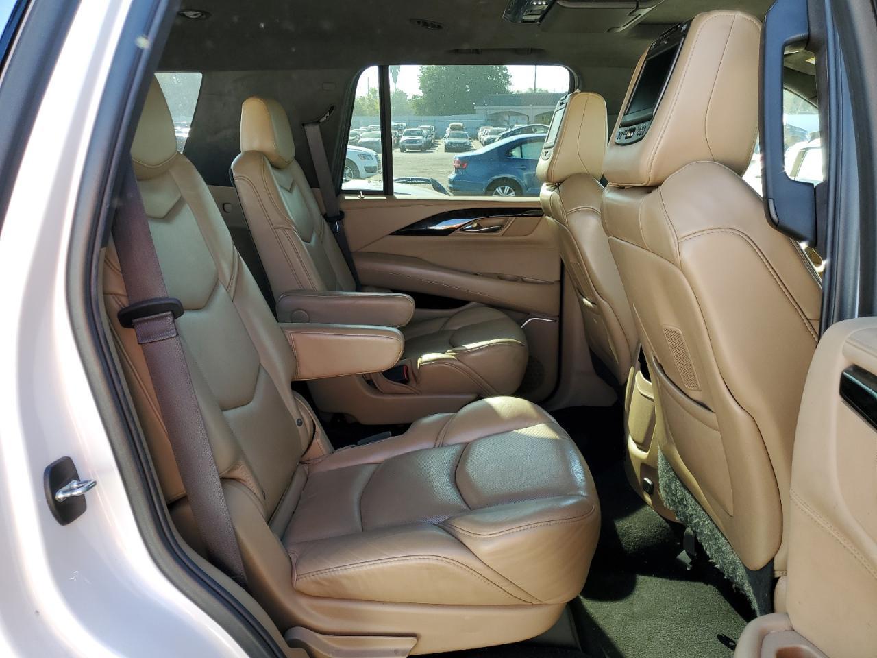 2018 CADILLAC ESCALADE