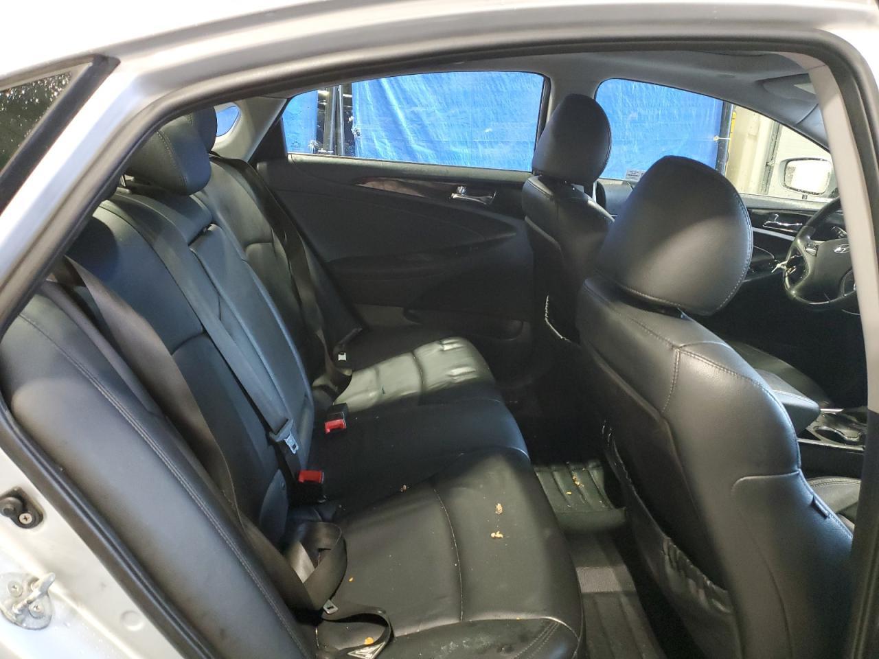 2011 HYUNDAI SONATA