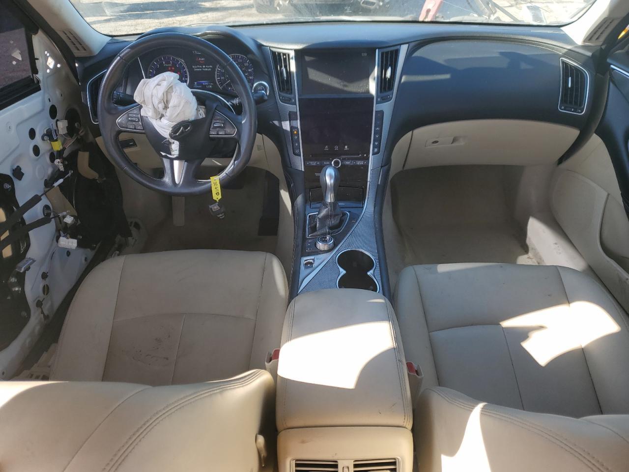 2016 INFINITI Q50