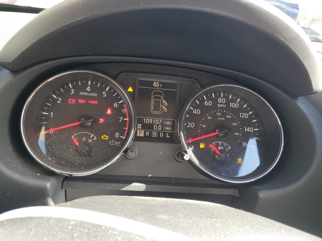 2015 NISSAN ROGUE