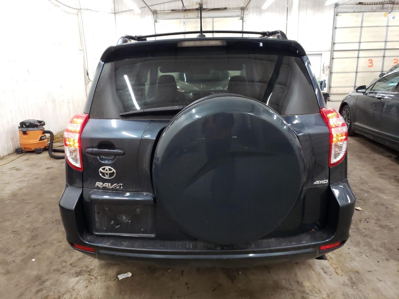 2011 TOYOTA RAV4