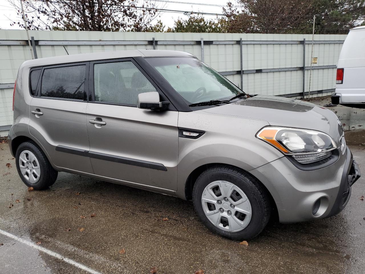 2013 KIA SOUL