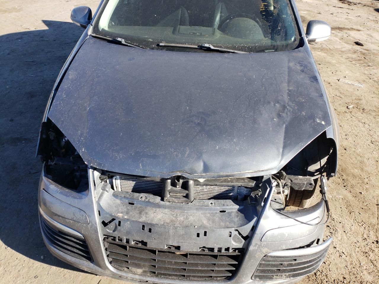 2010 VOLKSWAGEN JETTA