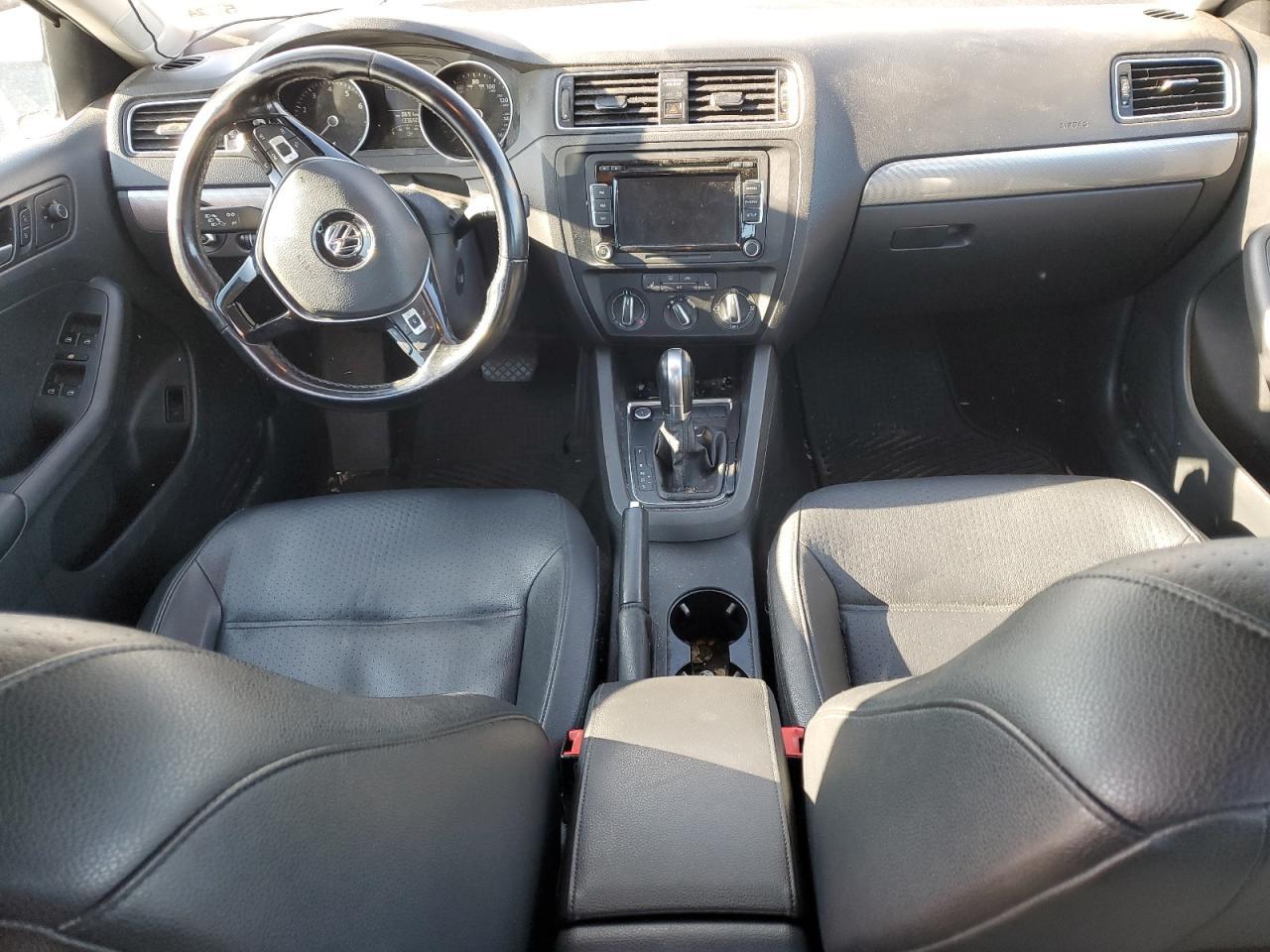 2015 VOLKSWAGEN JETTA