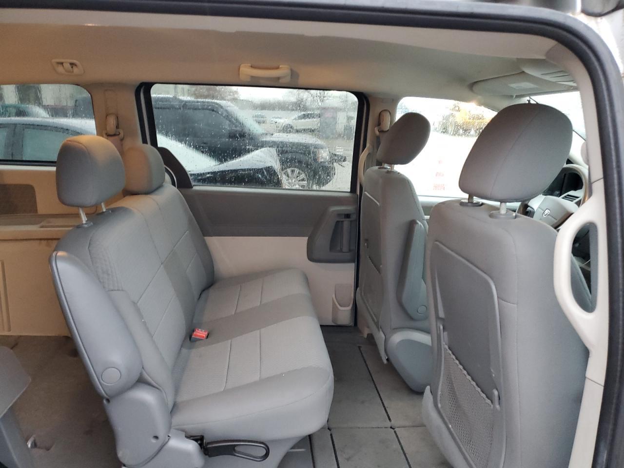 2010 DODGE CARAVAN