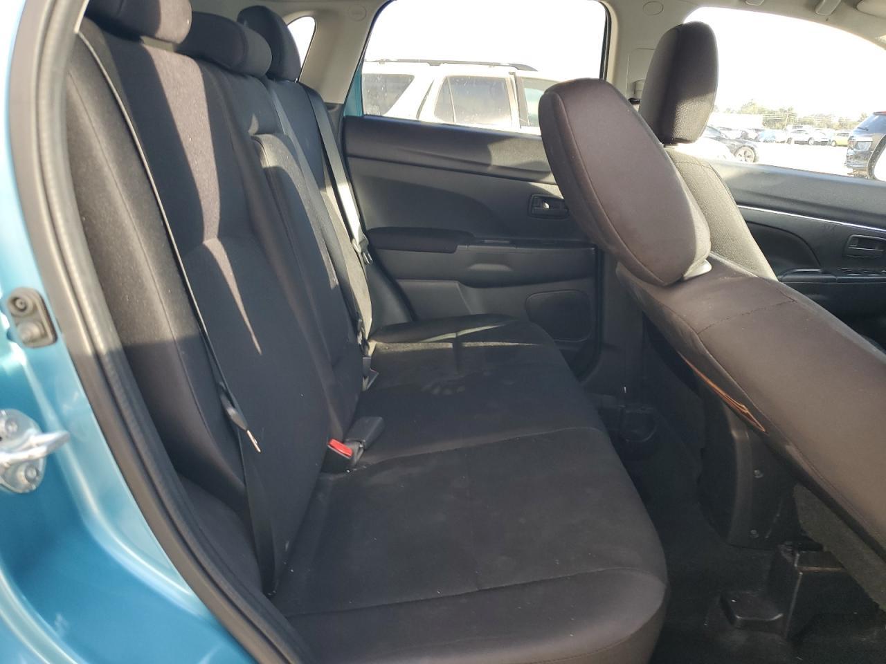 2014 MITSUBISHI outlander