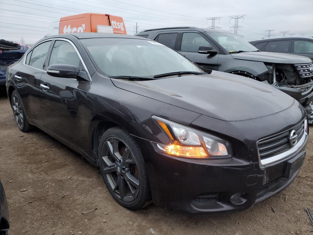 2014 NISSAN Maxima