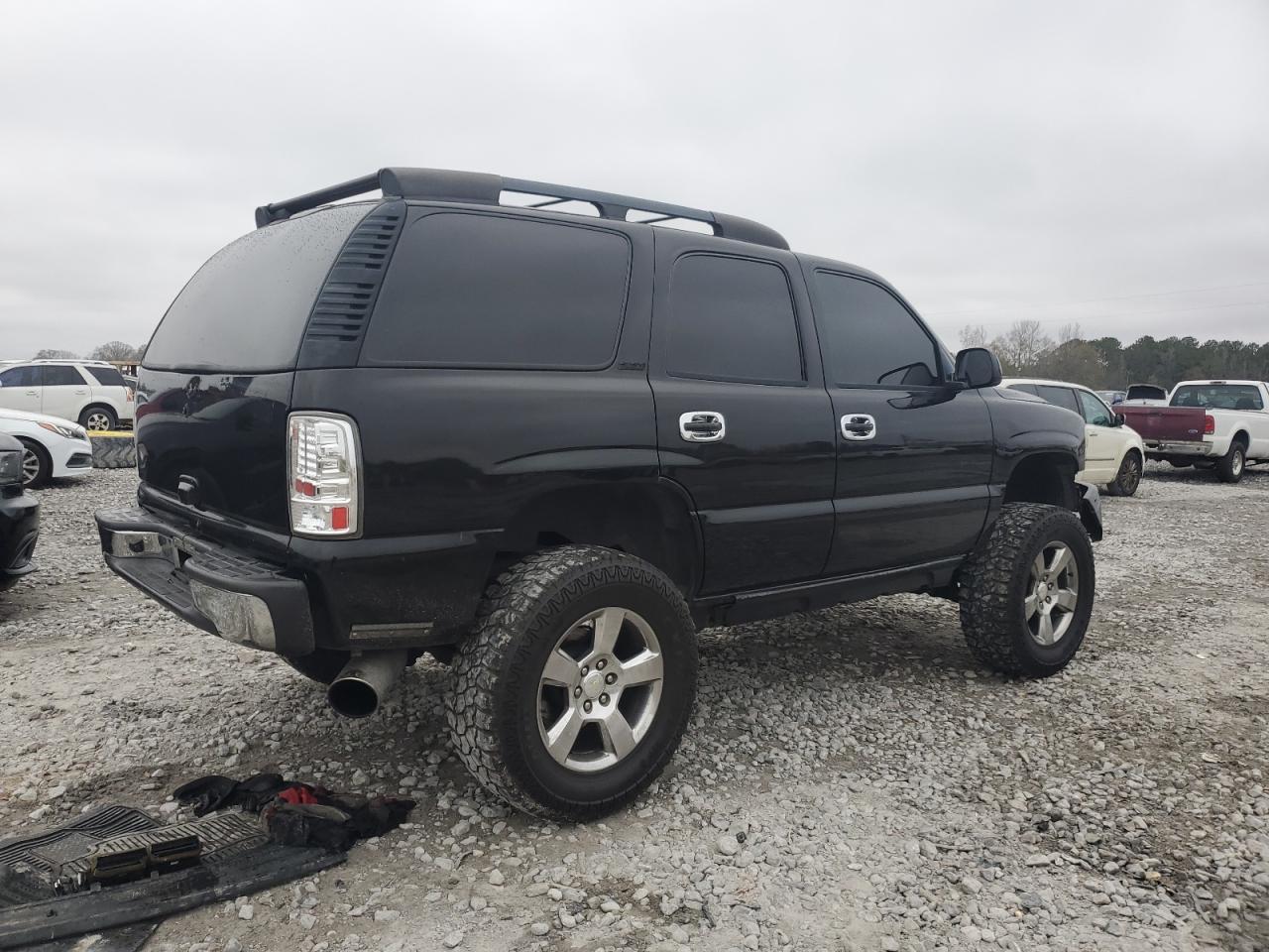 2004 CHEVROLET Tahoe