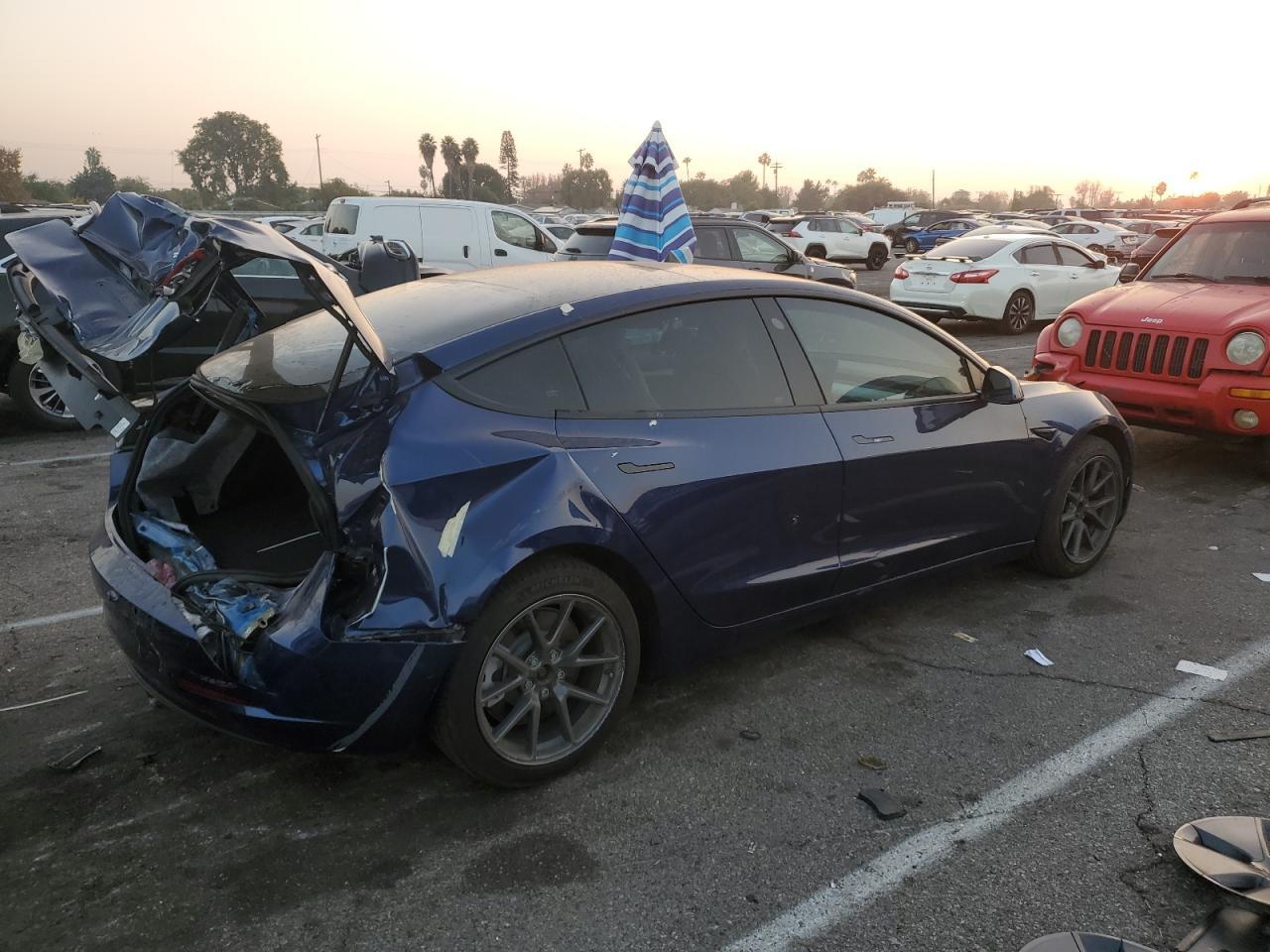 2022 TESLA MODEL 3