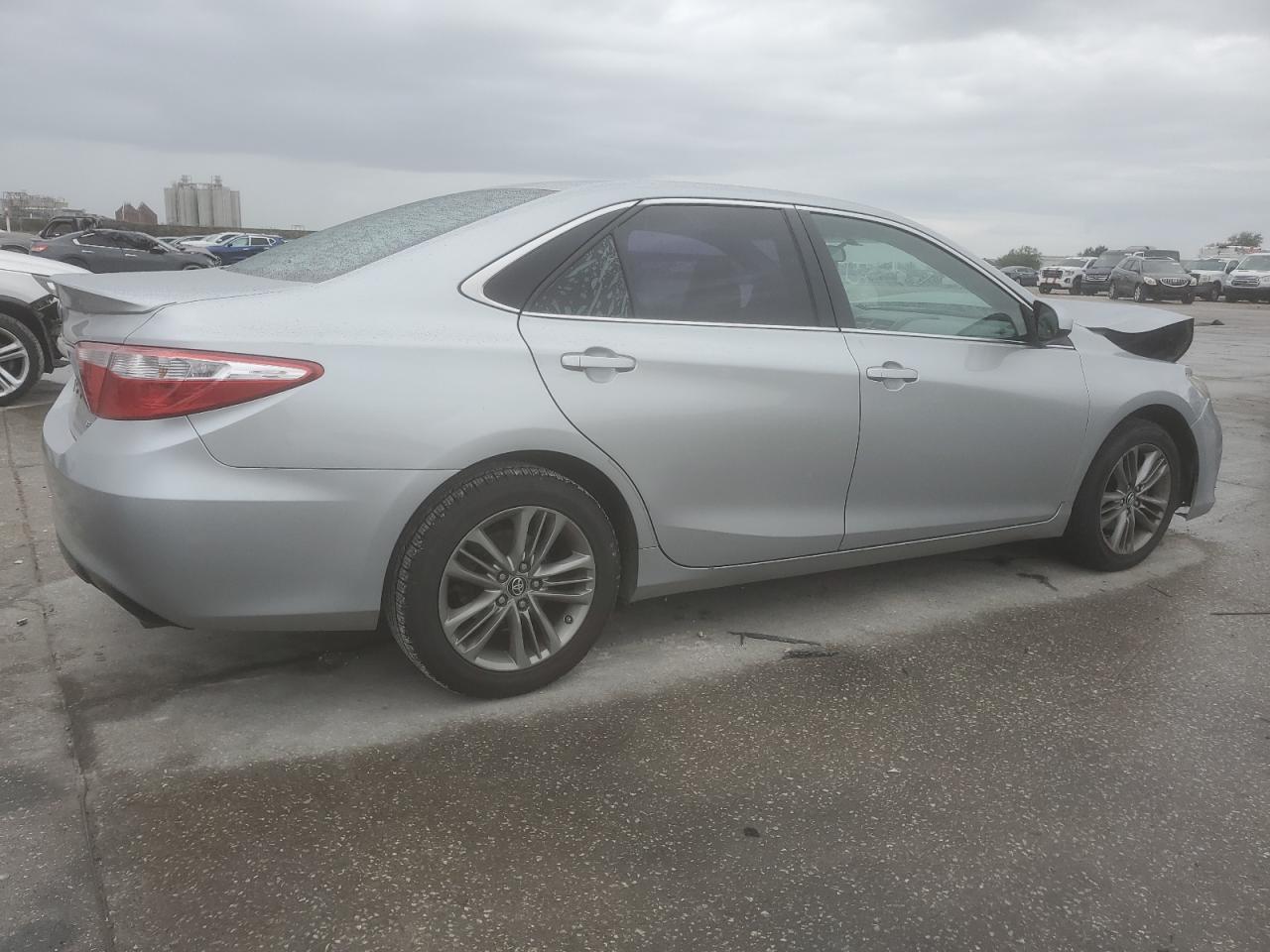 2016 TOYOTA CAMRY