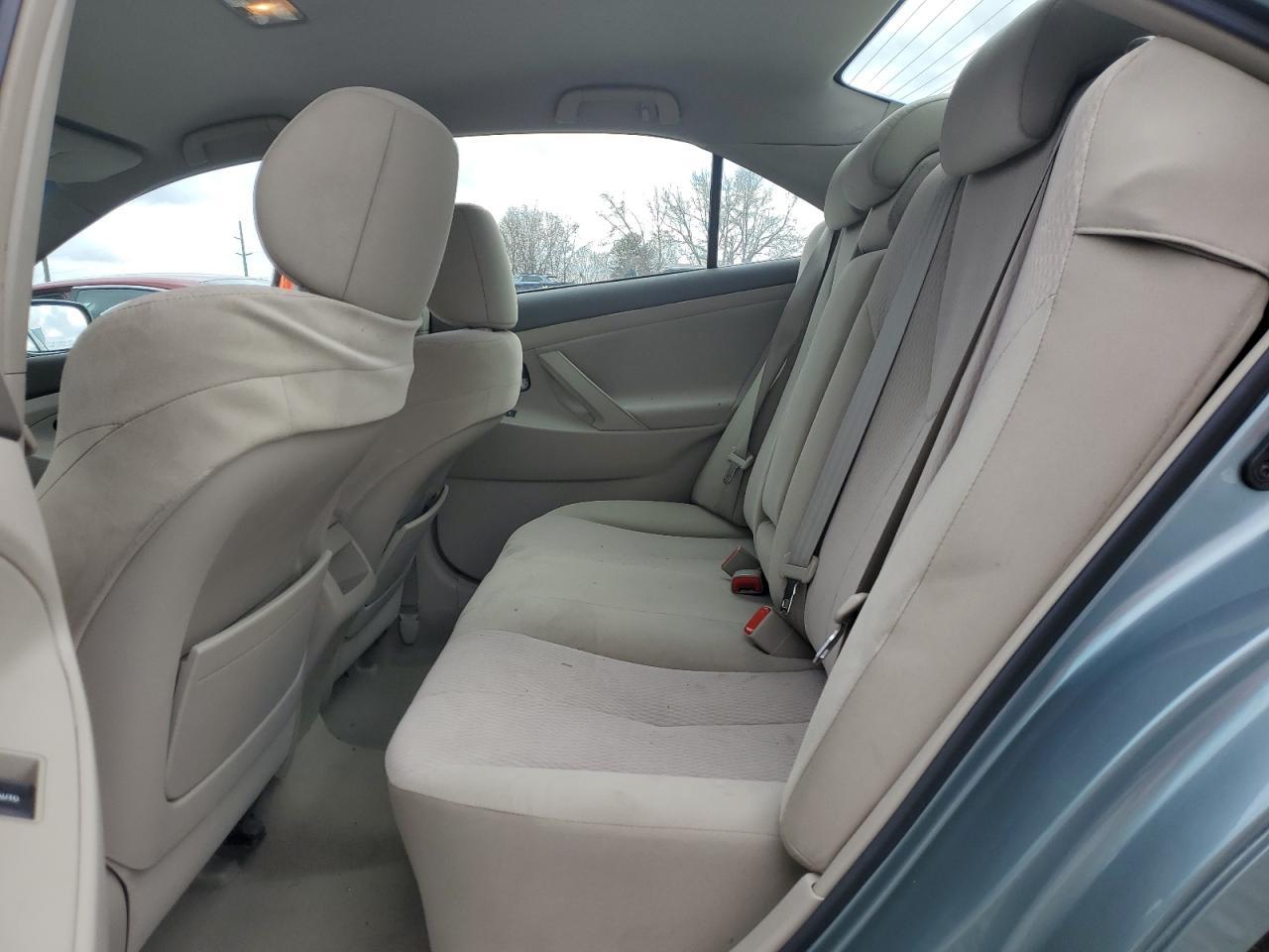 2011 TOYOTA CAMRY