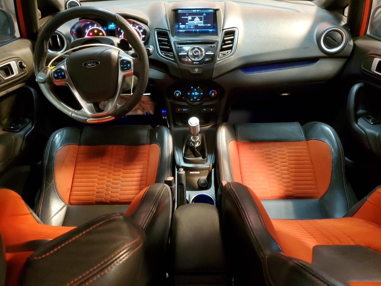 2014 FORD Fiesta
