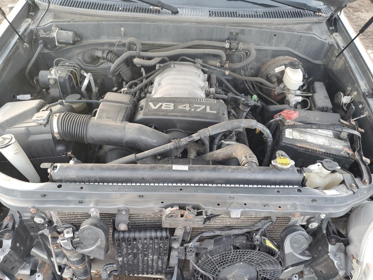 2004 TOYOTA Sequoia